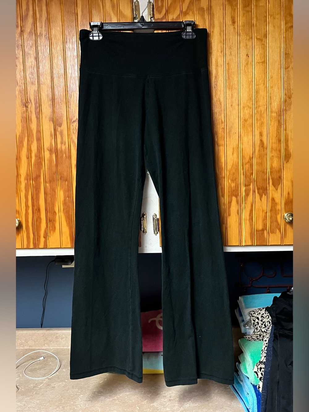 Women's Victoria sport High-Waist Black Wide-Leg Yoga Pants size L